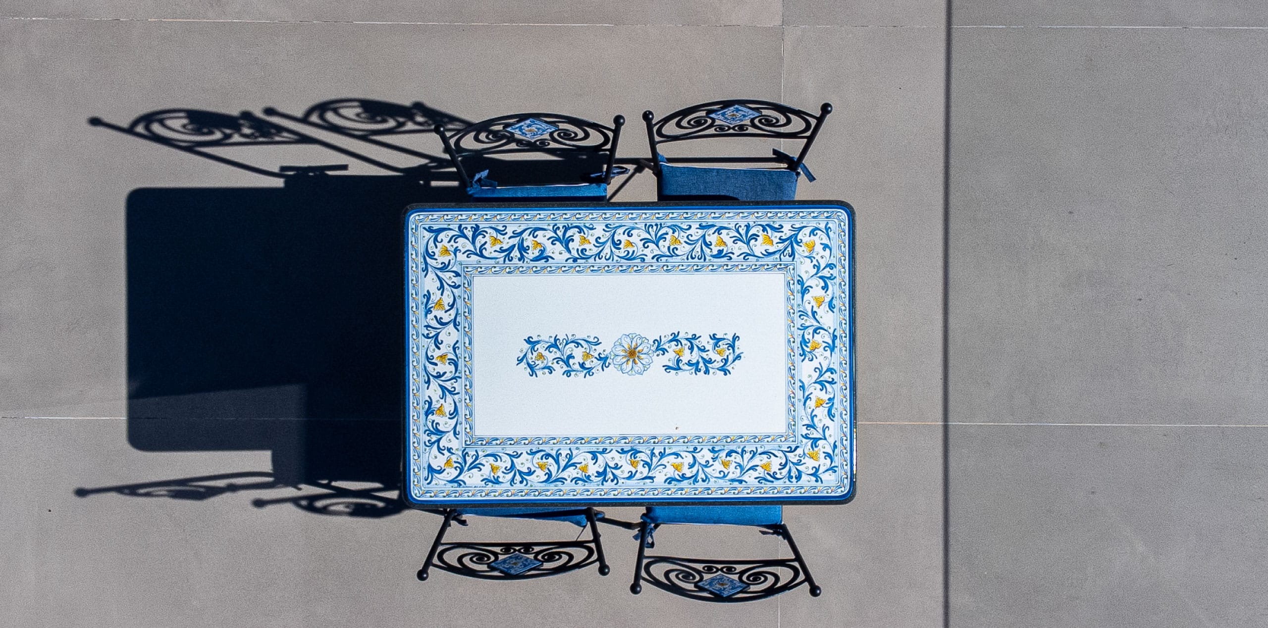 Tavolo in pietra lavica 001R - immagine 2