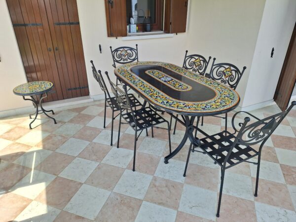 Tavolo in pietra lavica TO20FP